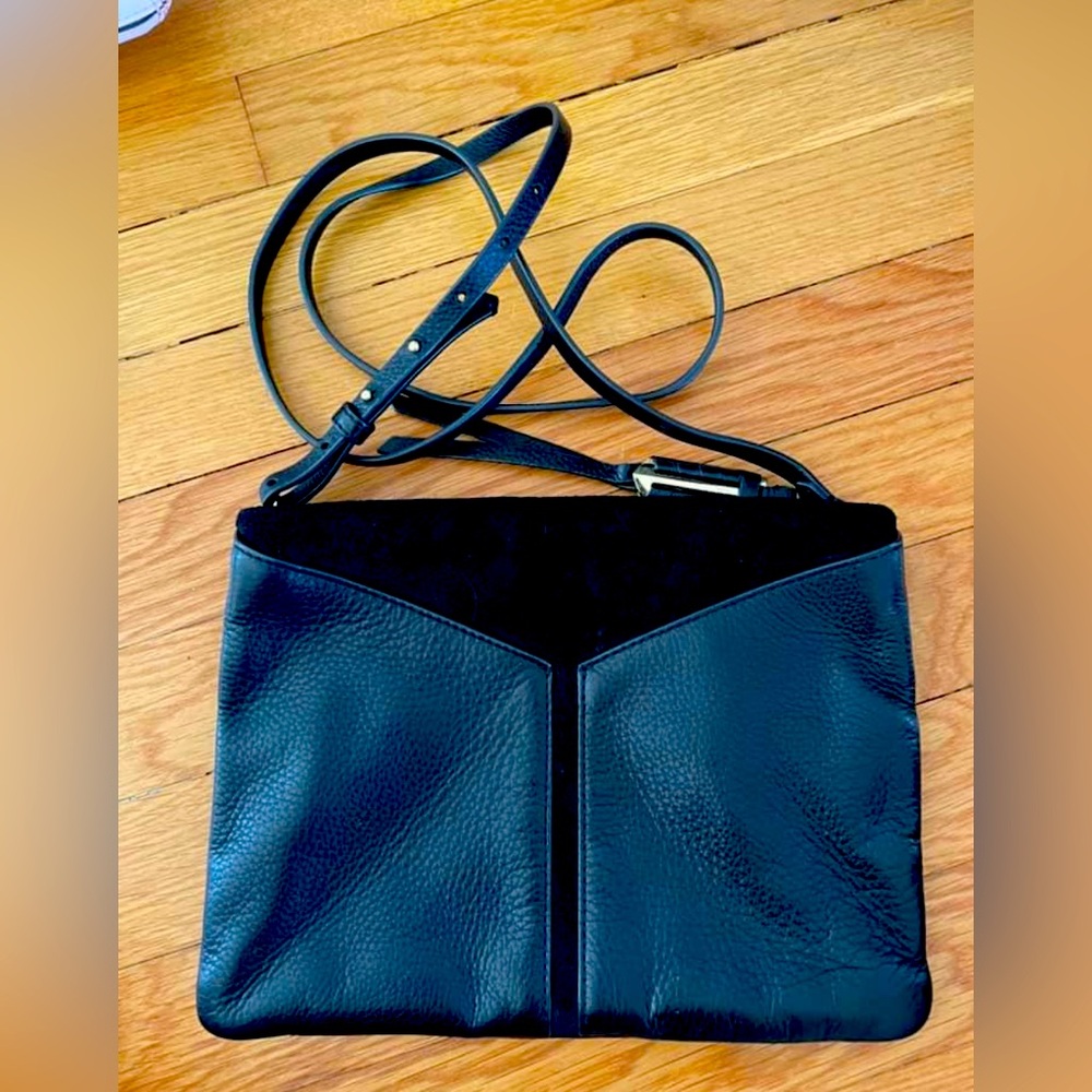 Stella and dot leather and suede crossbody purse